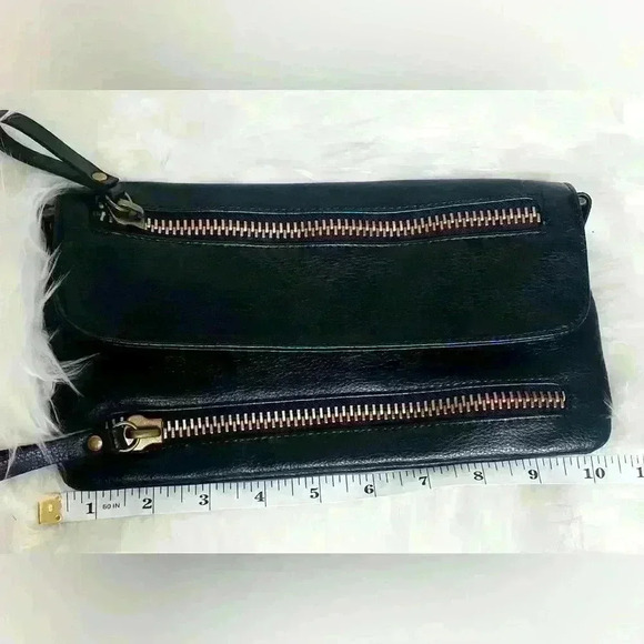 Hollywood Intuition by Jaye Hersh
Women Black Clutch - Picture 6 of 8